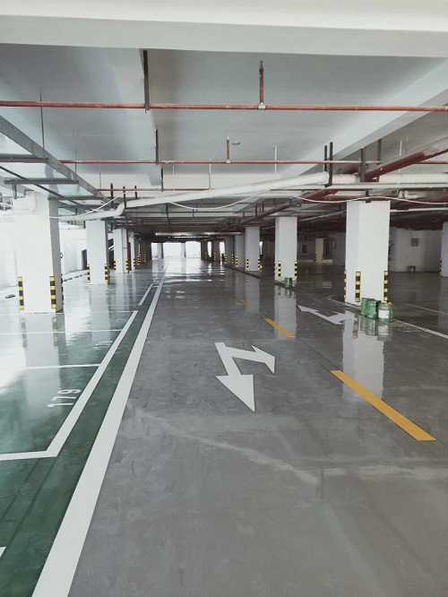 西部云谷二期车库环氧树脂地面工程