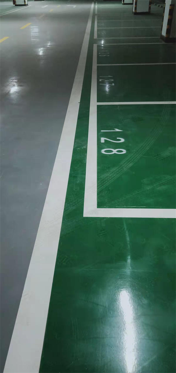 环氧地坪起泡的原因及避免方法